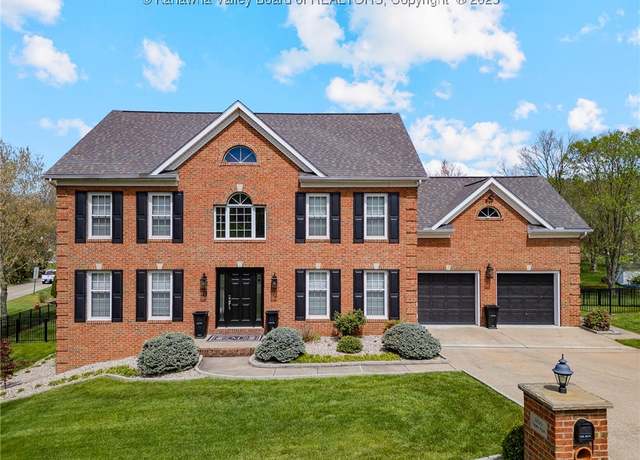 Property at 1200 Crown Point Dr, Hurricane, WV 25526, 6 beds, 4 baths