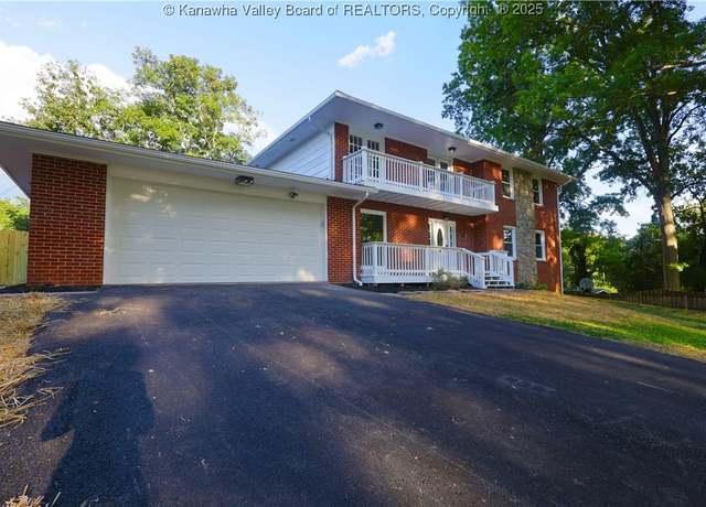 Property at 1414 Bedford Rd, Charleston, WV 25314, 4 beds, 2.5 baths