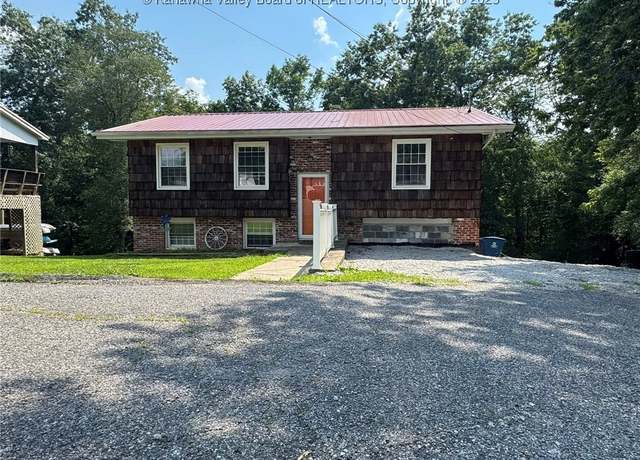 Property at 161 Lincoln Heights Hts, Alum Creek, WV 25003, 3 beds, 1.5 baths