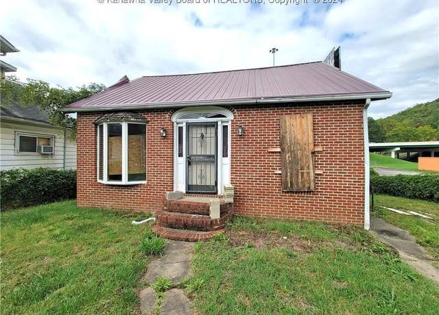 Property at 1618 Odell Ave, Charleston, WV 25302, 4 beds, 2 baths
