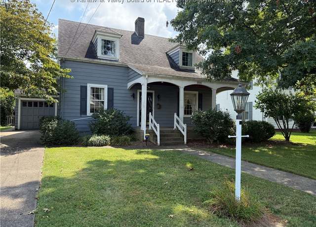 Property at 1006 Main St, Point Pleasant, WV 25550, 3 beds, 1.5 baths