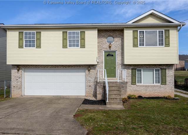 Property at 1704 Jackson Ave, Saint Albans, WV 25177, 3 beds, 2 baths
