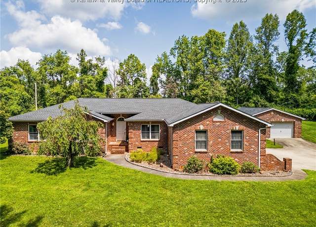 Property at 16 Mockingbird Dr, Milton, WV 25541, 4 beds, 2.5 baths