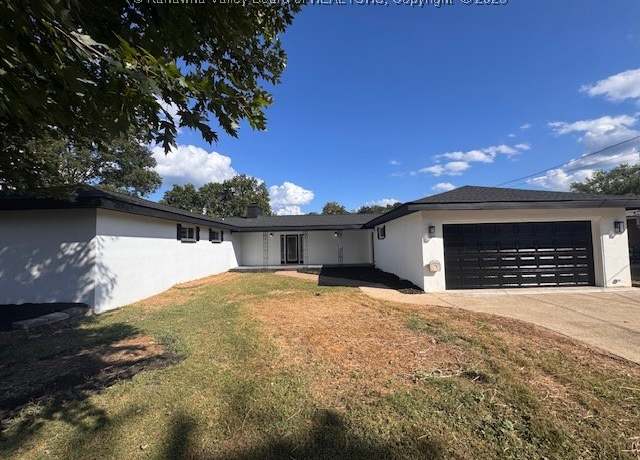 Property at 48 Lee Dr, St Albans, WV 25177, 3 beds, 2 baths