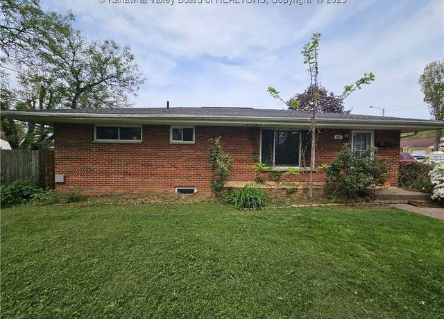 Property at 1417 Sattes Cir, Nitro, WV 25143, 3 beds, 1 bath