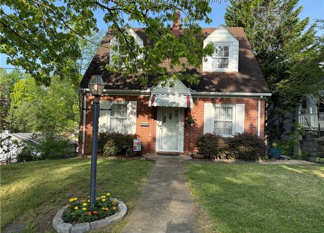 Property at 605 Albert St, Charleston, WV 25302, 2 beds, 1.5 baths