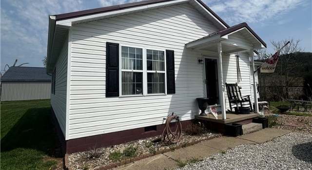 Photo of 29 Palmer Ln, Buffalo, WV 25033