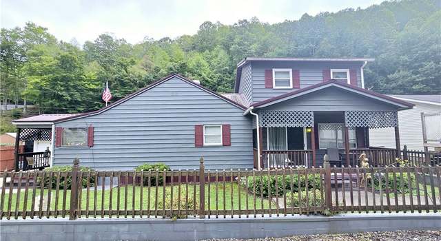 Photo of 3899 Whitman Creek Rd, Whitman, WV 25652