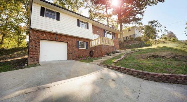 Photo of 868 S Washington St, St Albans, WV 25177