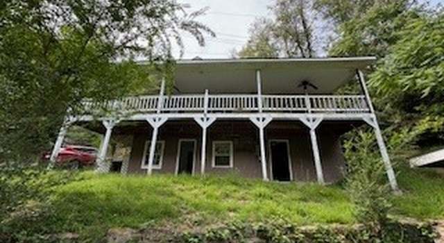 Photo of 202 Shamrock Rd, Cora, WV 25614