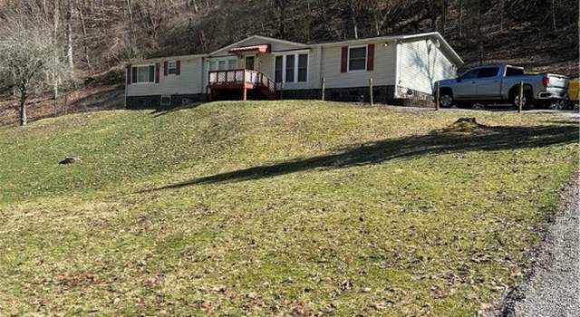 Photo of 3626 Springfield Dr, Charleston, WV 25306