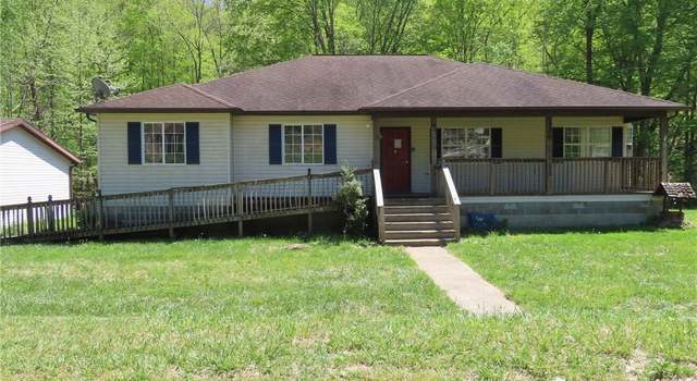 Photo of 256 Blue Creek Rd, Elkview, WV 25071
