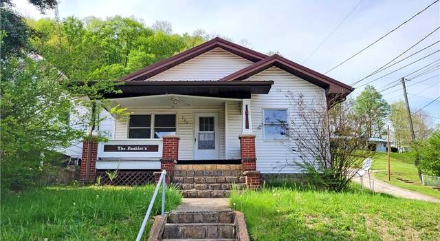 Photo of 100 3rd Ave, Clendenin, WV 25045