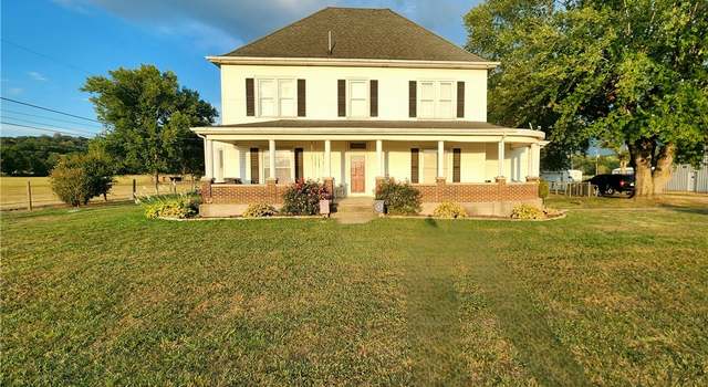 Photo of 27113 Huntington Rd, Apple Grove, WV 25502