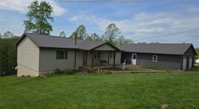 Photo of 1231 Watts Chapel Rd, Kenna, WV 25248