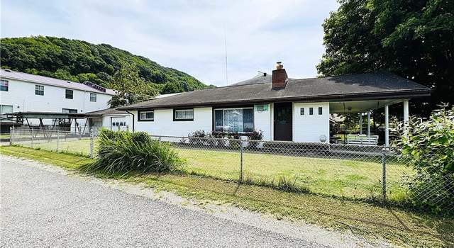 Photo of 4102 Salines Dr, Charleston, WV 25306