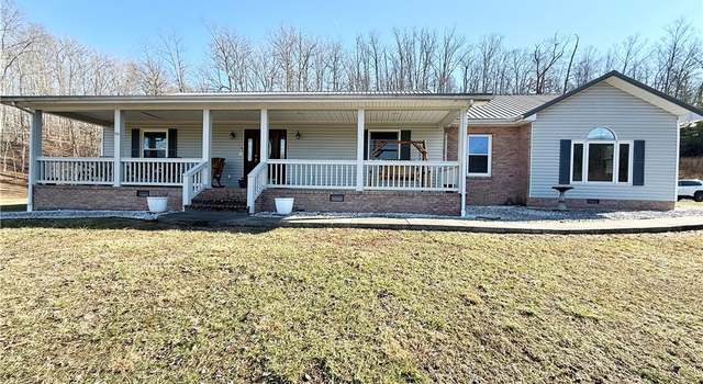 Photo of 13 Tallwood Rd, Sod, WV 25564
