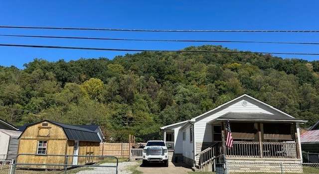 Photo of 5133 Hughes Creek Rd, Hugheston, WV 25110