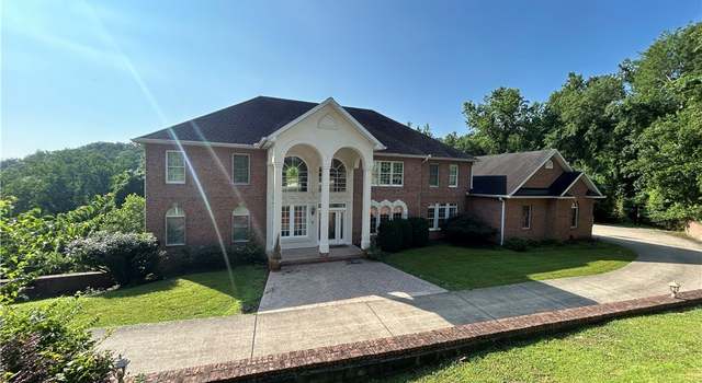 Photo of 55 Quarry Ridge Rd, Charleston, WV 25304