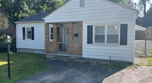 Photo of 934 Village Dr, South Charleston, WV 25309