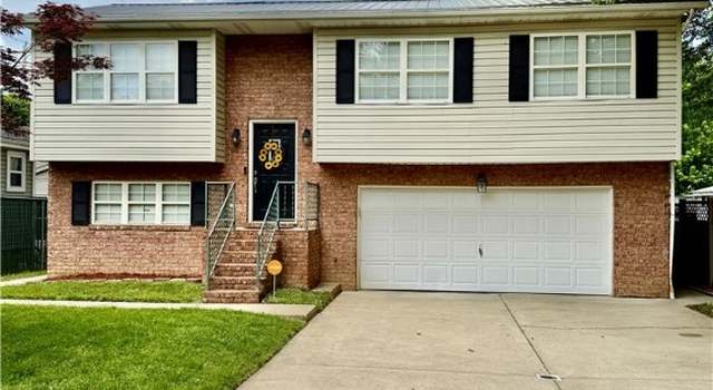 Photo of 4114 Riverside dr Dr, Huntington, WV 25705