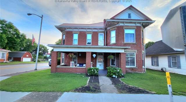 Photo of 200 Wilson St, Ravenswood, WV 26164