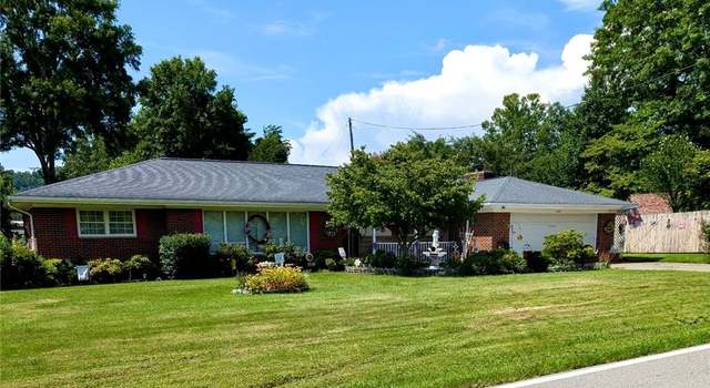 Photo of 1425 Strawberry Rd, Saint Albans, WV 25177