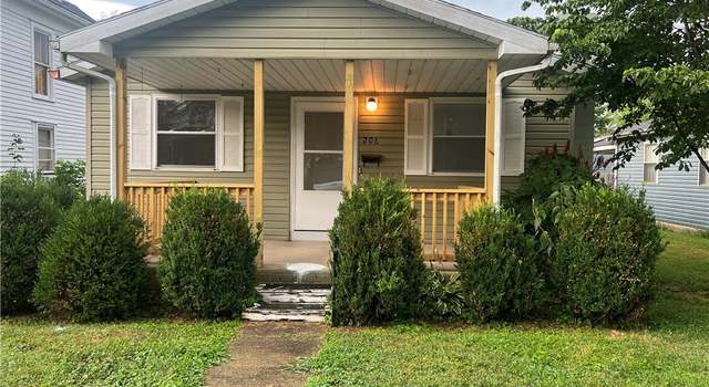 Photo of 206 Wilson St, Ravenswood, WV 26164