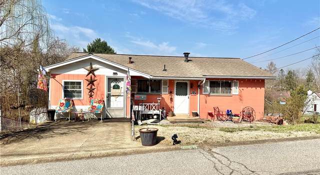 Photo of 839 Hudson St, St Albans, WV 25177