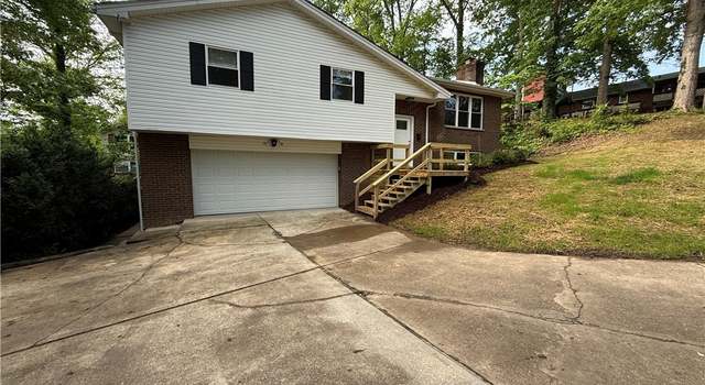 Photo of 2 Stephanie Ln, St Albans, WV 25177