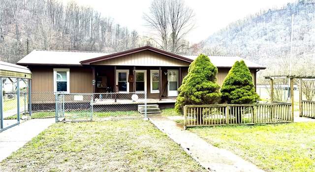 Photo of 24 Dotson Ln, Van, WV 25206