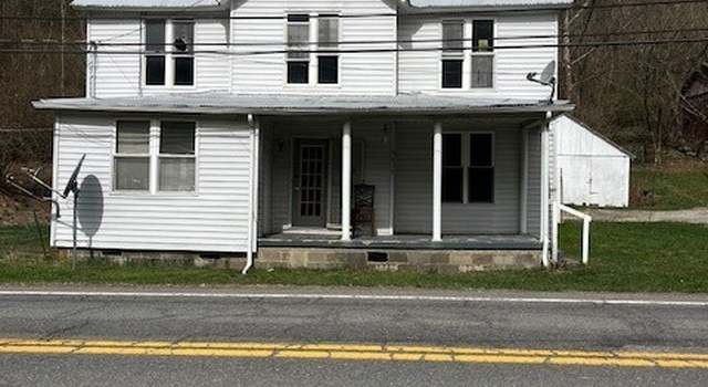 Photo of 5012 Straight Fork Rd, Yawkey, WV 25573