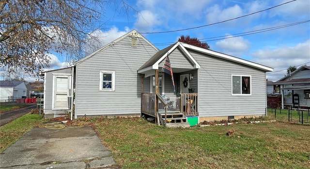 Photo of 301 & 301 1/2 22nd St, Dunbar, WV 25064
