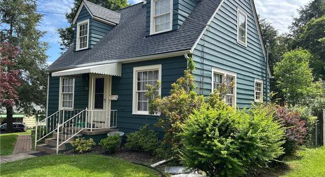 Photo of 210 Green Oak Dr, Huntington, WV 25705