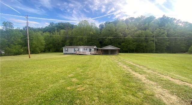 Photo of 861 Trace Fork Rd, Sissonville, WV 25320