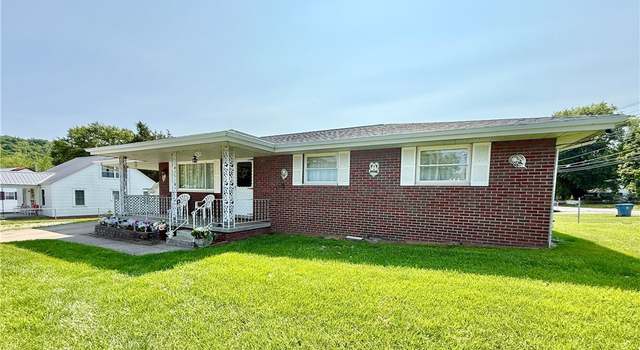 Photo of 365 Orchard Ave, Hamlin, WV 25523