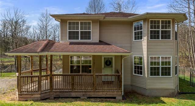 Photo of 7987 Hurricane Creek Rd, Winfield, WV 25213