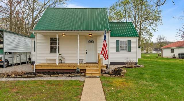 Photo of 202 Locust St, Eleanor, WV 25070