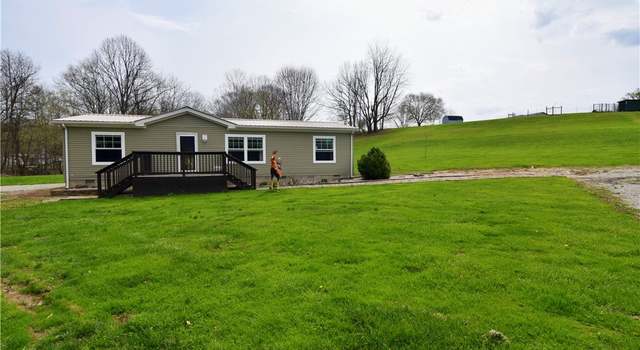 Photo of 2761 Wells Lock Rd, Elizabeth, WV 26143