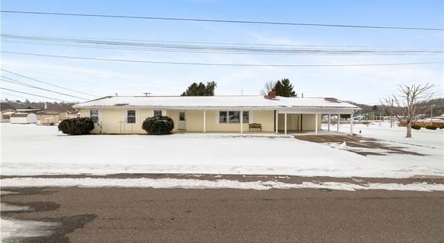 Photo of 949 3rd St, Mason, WV 25260
