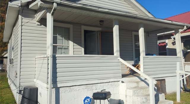 Photo of 904 3rd Ave, Montgomery, WV 25136