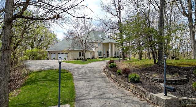 Photo of 83 Lakeview Dr, Nitro, WV 25143