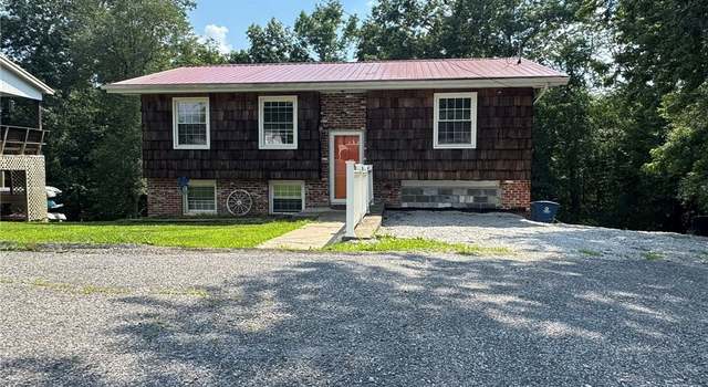 Photo of 161 Lincoln Heights Hts, Alum Creek, WV 25003