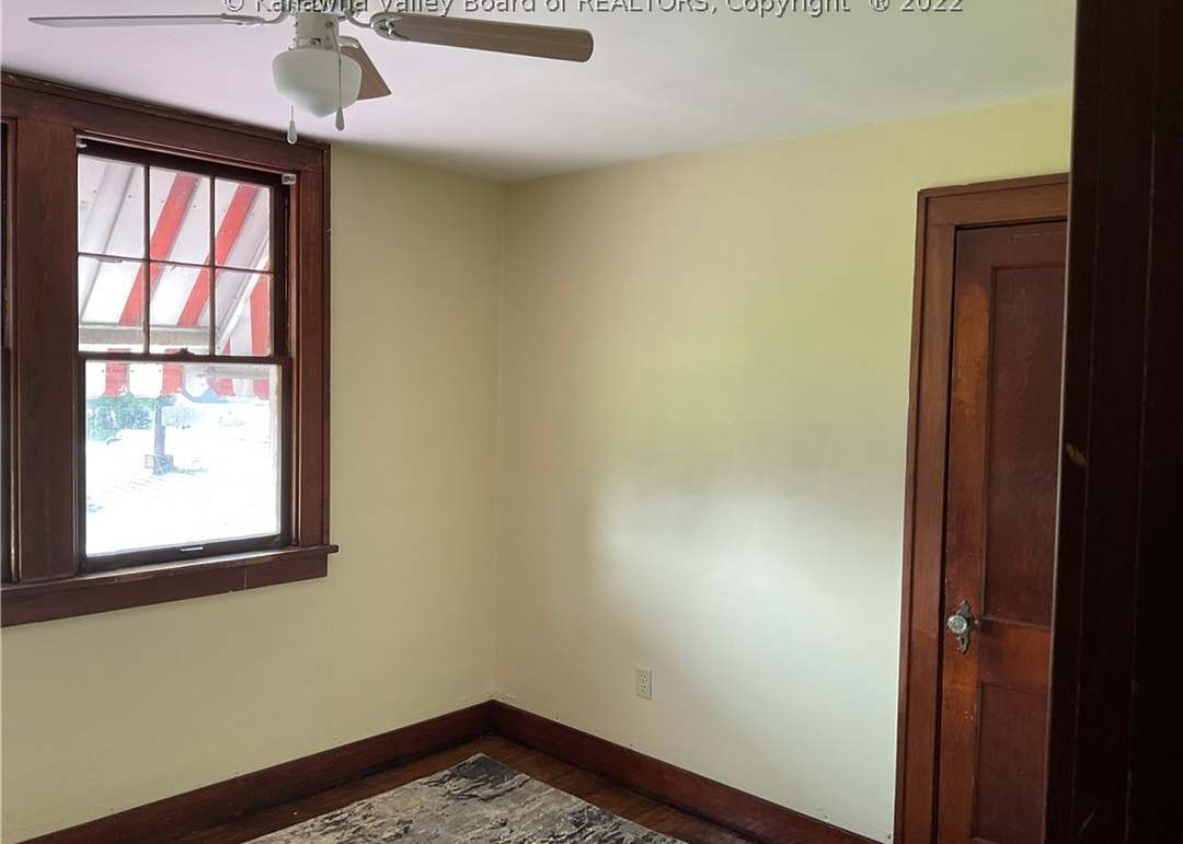 111 Main St, New Haven, WV 25265