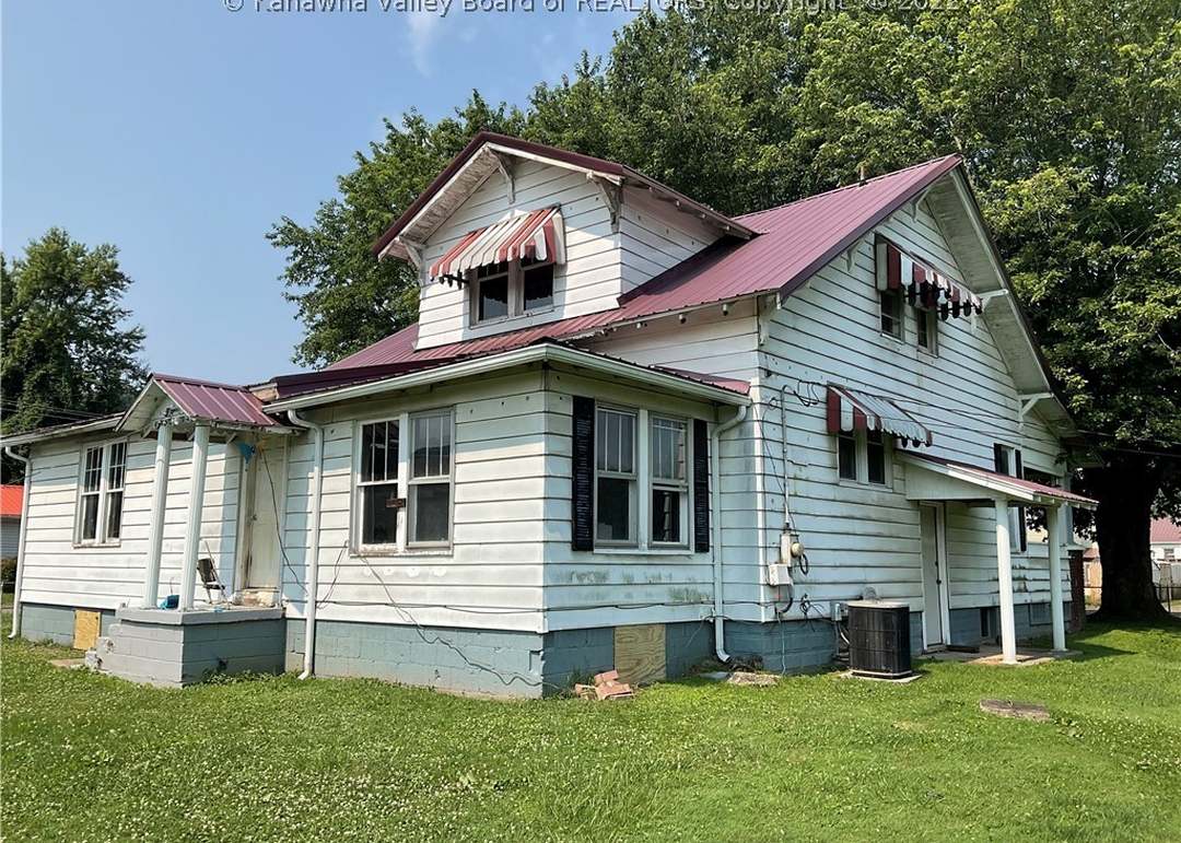 111 Main St, New Haven, WV 25265