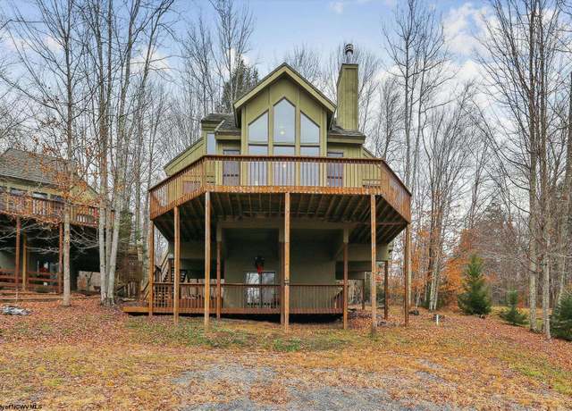 Property at 199 Treetop Ln, Davis, WV 26260, 4 beds, 3 baths
