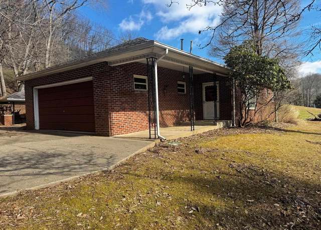 Property at 1451 Old Route 33, Weston, WV 26452, 3 beds, 1 bath
