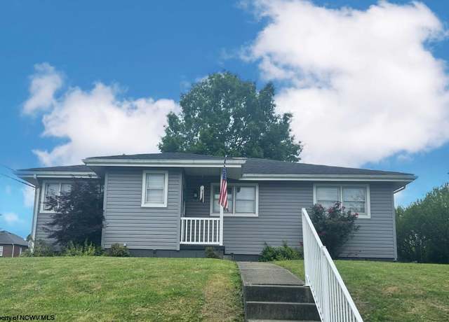 Property at 515 Ohio Ave, Fairmont, WV 26554, 2 beds, 1 bath