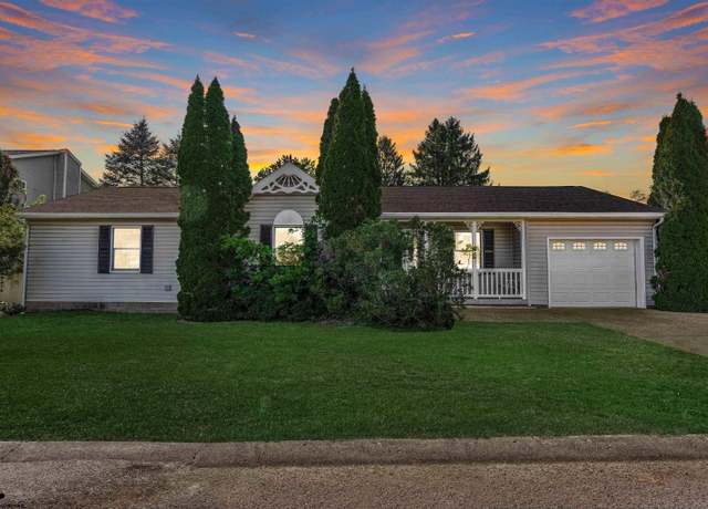 Property at 453 Mansfield Ave, Morgantown, WV 26501, 3 beds, 2 baths