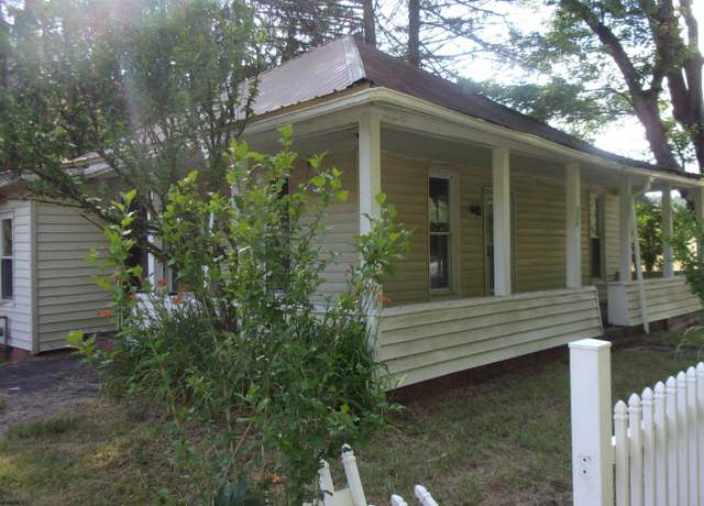 Property at 333 Buckhannon Mtn, Buckhannon, WV 26201, 2 beds, 1 bath